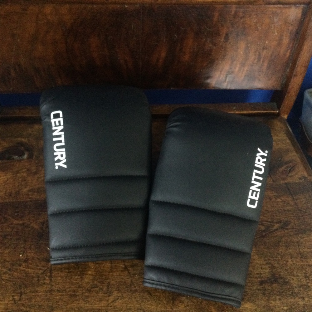 Century Lightweight gloves for Kids or Women Boxing MMA Martial Arts